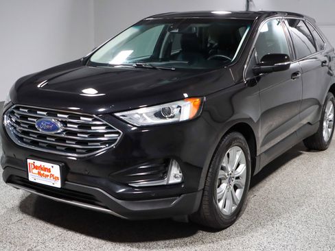 Used 2021 Ford Edge Titanium w/ Cargo Accessory Package FWD image 31