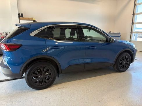 Used 2023 Ford Escape Active AWD/4WD image 8
