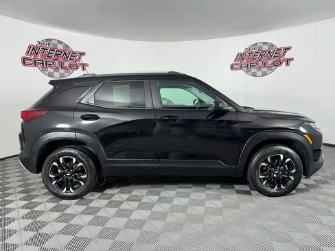 Used 2023 Chevrolet TrailBlazer LT w/ Convenience Package AWD/4WD image 8
