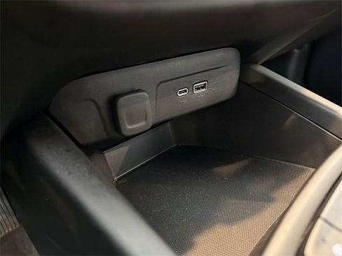 Certified 2025 Chevrolet Trax LS image 25