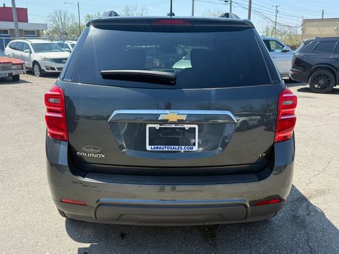 Used 2017 Chevrolet Equinox LT FWD image 6