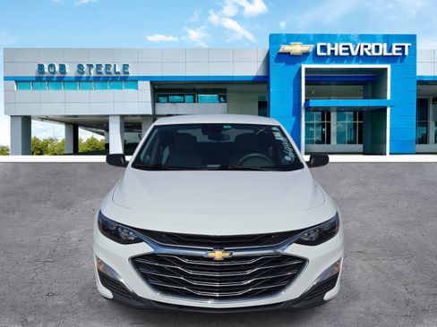 Used 2023 Chevrolet Malibu LS FWD image 2