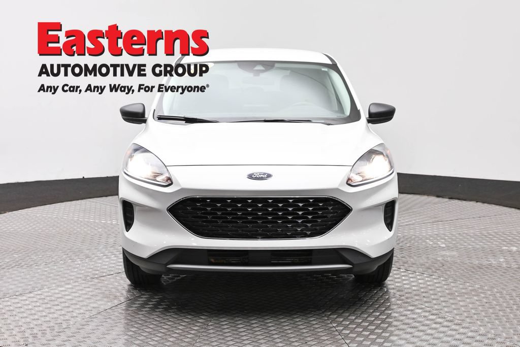 Used 2022 Ford Escape SE w/ Convenience Package AWD/4WD image 3