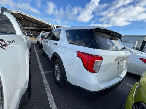 Used 2023 Ford Explorer 2WD image 2