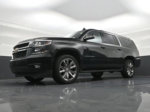 Used 2019 Chevrolet Suburban LT AWD/4WD image 23