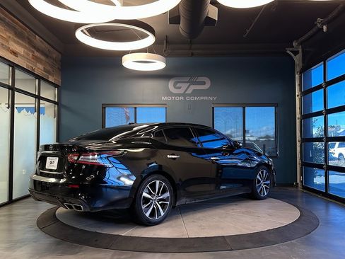 Used 2020 Nissan Maxima 3.5 SV w/ Floor Mat Group image 3