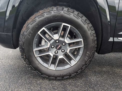 Used 2026 GMC Terrain AT4 AWD/4WD image 32