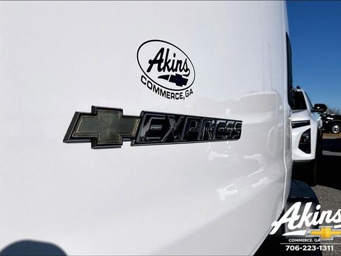 New 2025 Chevrolet Express 2500 Work Van w/ Driver Convenience Package image 13