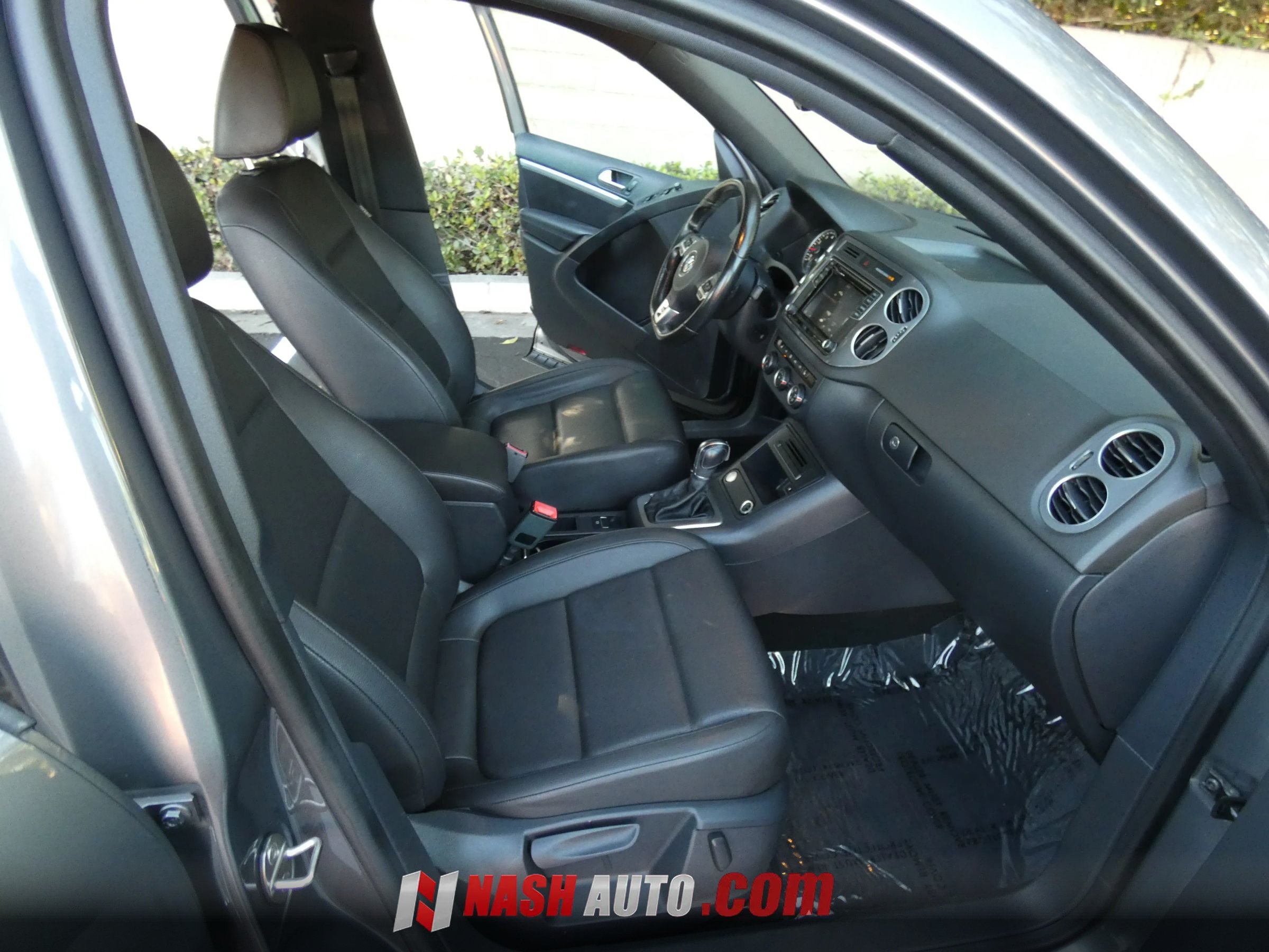 Used 2016 Volkswagen Tiguan R-Line FWD image 26