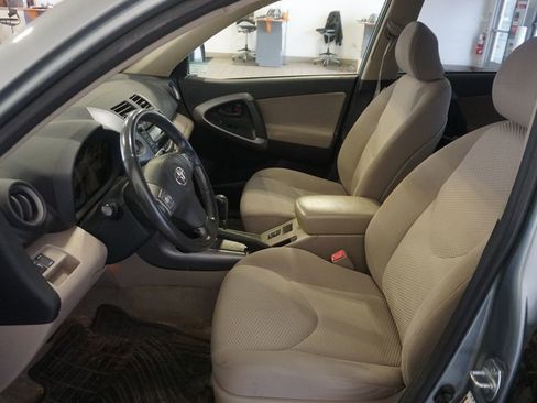 Used 2008 Toyota RAV4 Limited image 16