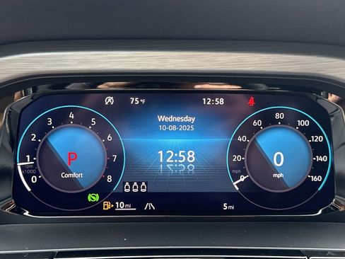 New 2026 Volkswagen Atlas Cross Sport SE FWD image 36