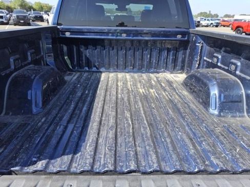 Used 2022 Chevrolet Silverado 1500 Custom RWD image 2