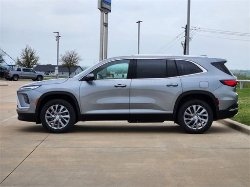 New 2025 Buick Enclave Preferred w/ Super Cruise Package image 4