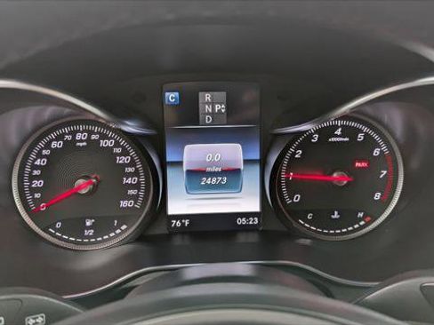 Used 2018 Mercedes-Benz GLC 300 image 27