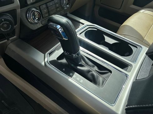 Used 2017 Ford F150 Lariat w/ Equipment Group 502A Luxury image 20