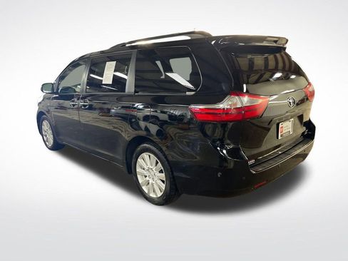 Certified 2017 Toyota Sienna XLE Premium AWD/4WD image 3