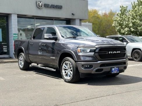 Used 2022 RAM 1500 Laramie AWD/4WD image 11
