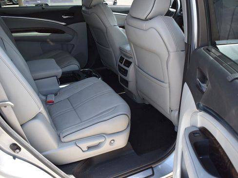Used 2019 Acura MDX SH-AWD w/ Advance Package image 18