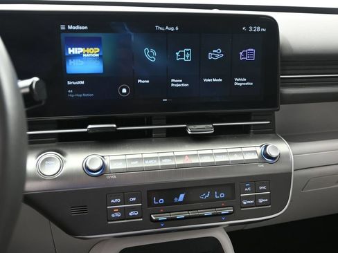 Used 2025 Hyundai Kona SEL AWD/4WD image 23
