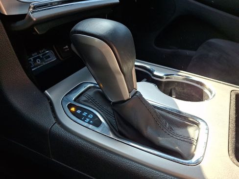 Used 2018 Jeep Grand Cherokee Altitude image 15