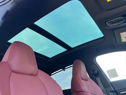 Used 2024 Audi Q8 e-tron Prestige w/ Prestige Package image 17