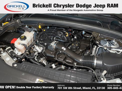 Used 2025 Jeep Grand Cherokee Limited AWD/4WD image 39