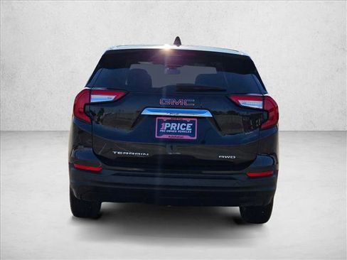 Certified 2024 GMC Terrain SLE image 6