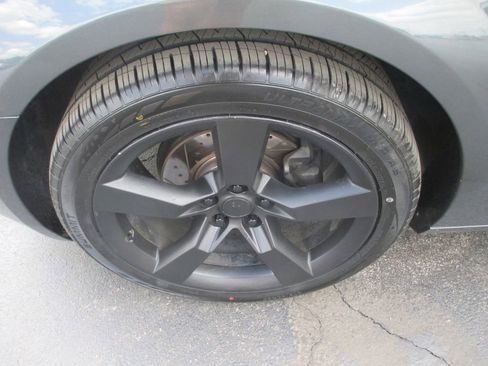 Used 2010 Chevrolet Camaro LT RWD image 13