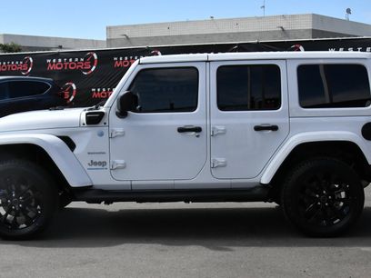 Used 2024 Jeep Wrangler Unlimited Sahara w/ Technology Group