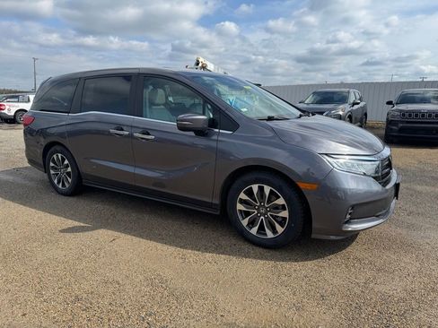 Used 2023 Honda Odyssey EX-L image 7