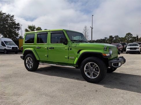 Used 2019 Jeep Wrangler Unlimited Sahara image 2