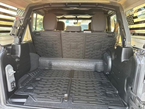 Used 2022 Jeep Wrangler Unlimited Rubicon 4xe image 12