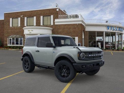 Used 2024 Ford Bronco Black Diamond image 32