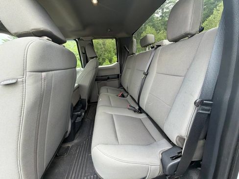 Used 2022 Ford F250 XL w/ Power Equipment Group AWD/4WD image 5