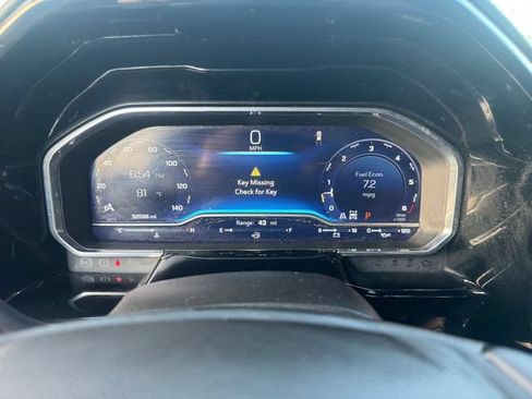 Used 2025 Chevrolet Silverado 1500 LT AWD/4WD image 15