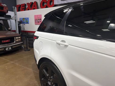 Used 2015 Land Rover Range Rover Sport HSE AWD/4WD image 46