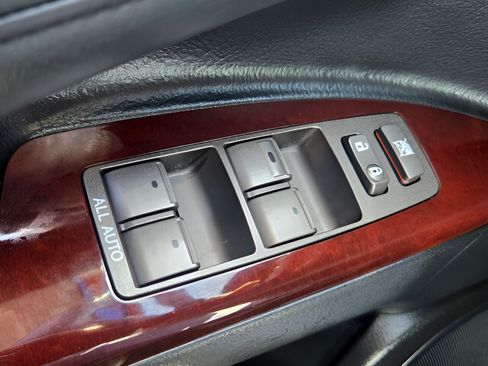 Used 2015 Lexus LX 570 4WD image 32
