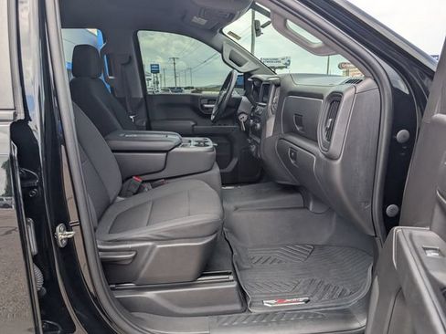 Used 2021 Chevrolet Silverado 1500 Custom Trail Boss AWD/4WD image 3