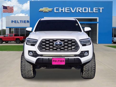 Used 2023 Toyota Tacoma TRD Off-Road w/ TRD Premium Off Road Package image 2