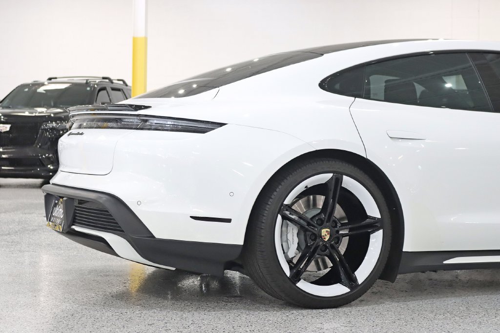 Used 2022 Porsche Taycan Turbo AWD/4WD image 10