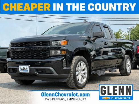 Used 2020 Chevrolet Silverado 1500 Custom w/ Custom Value Package AWD/4WD image 1