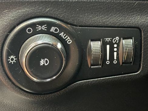 Used 2019 Jeep Compass Trailhawk AWD/4WD image 23