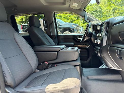 Used 2020 GMC Sierra 2500 SLE w/ SLE Value Package; AWD/4WD image 16