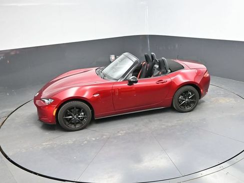 Used 2025 MAZDA MX-5 Miata Sport RWD image 35