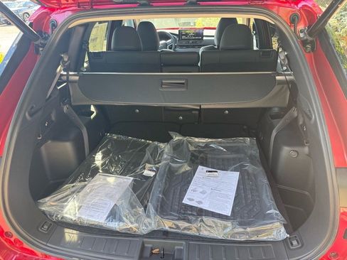 New 2025 Mitsubishi Outlander SE image 16