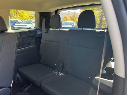 Certified 2025 Hyundai Santa Fe SE image 21