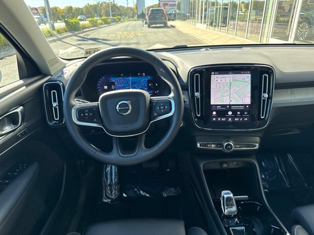Used 2024 Volvo XC40 B5 Plus w/ Climate Package AWD/4WD image 21