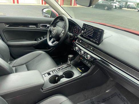 Used 2022 Honda Civic Touring image 6