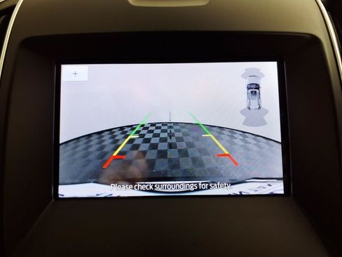Used 2020 Ford Edge Titanium w/ Cargo Accessory Package AWD/4WD image 19