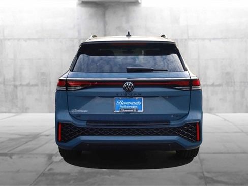 New 2025 Volkswagen Tiguan SE R-Line image 6